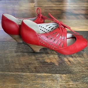 Chelsea Crew Red  Heels Sz 37